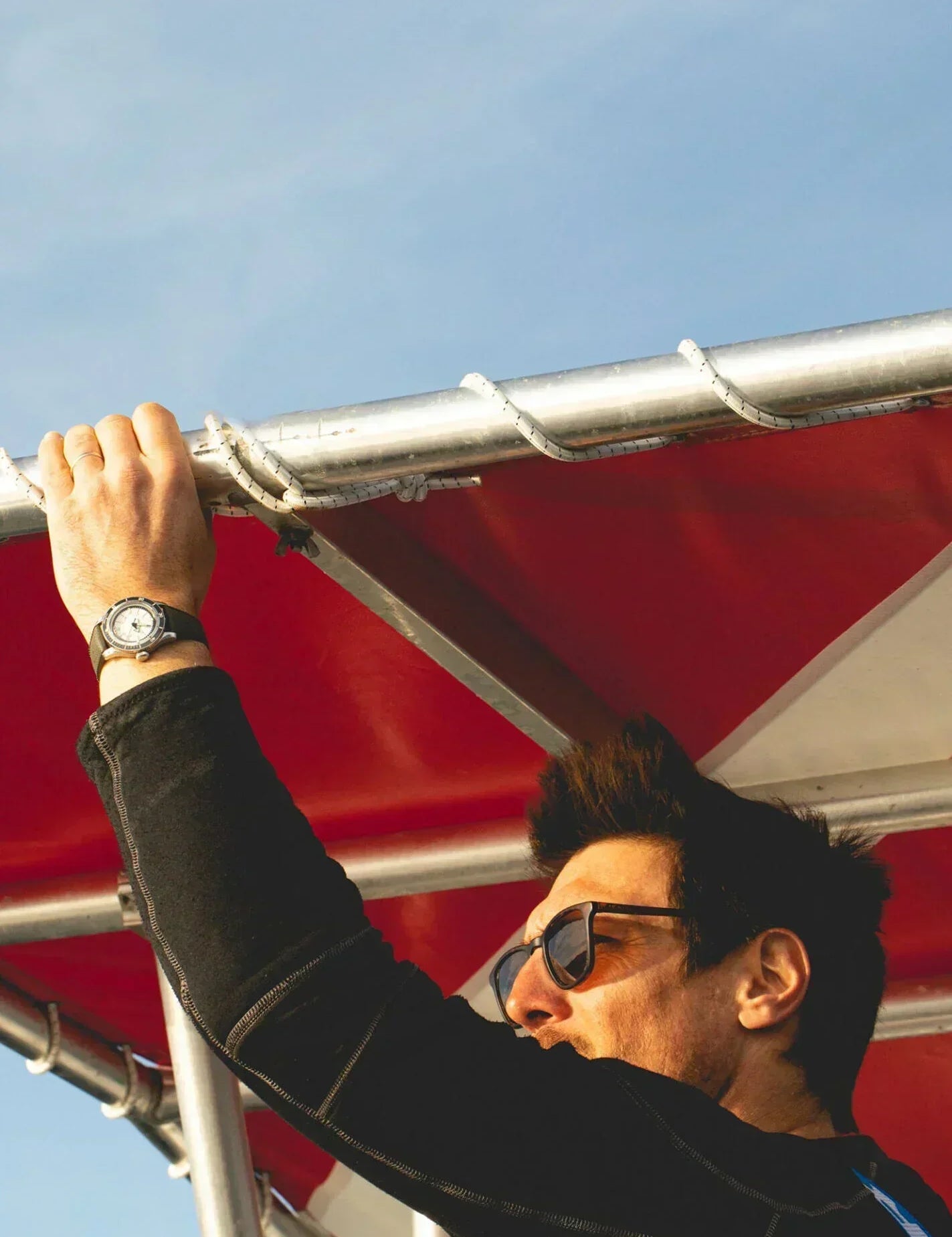 Serica Watches - Sébastien Jung, plongeur professionnel en Corse, avec sa montre de plongée SERICA 5303-2 - Exploration