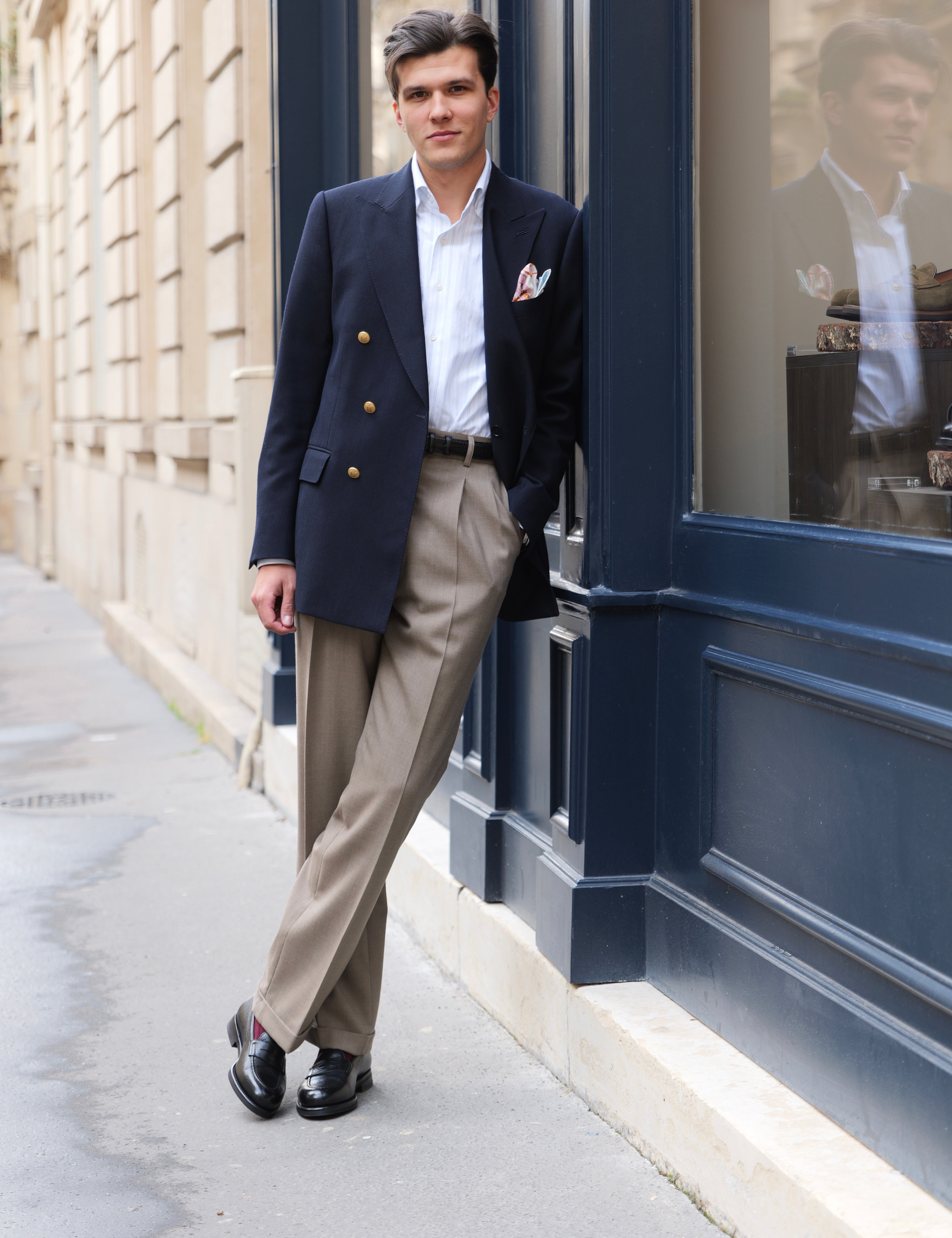 Serica Watches - Clément, fondateur de Sartorial Matters France portant la Serica Parade