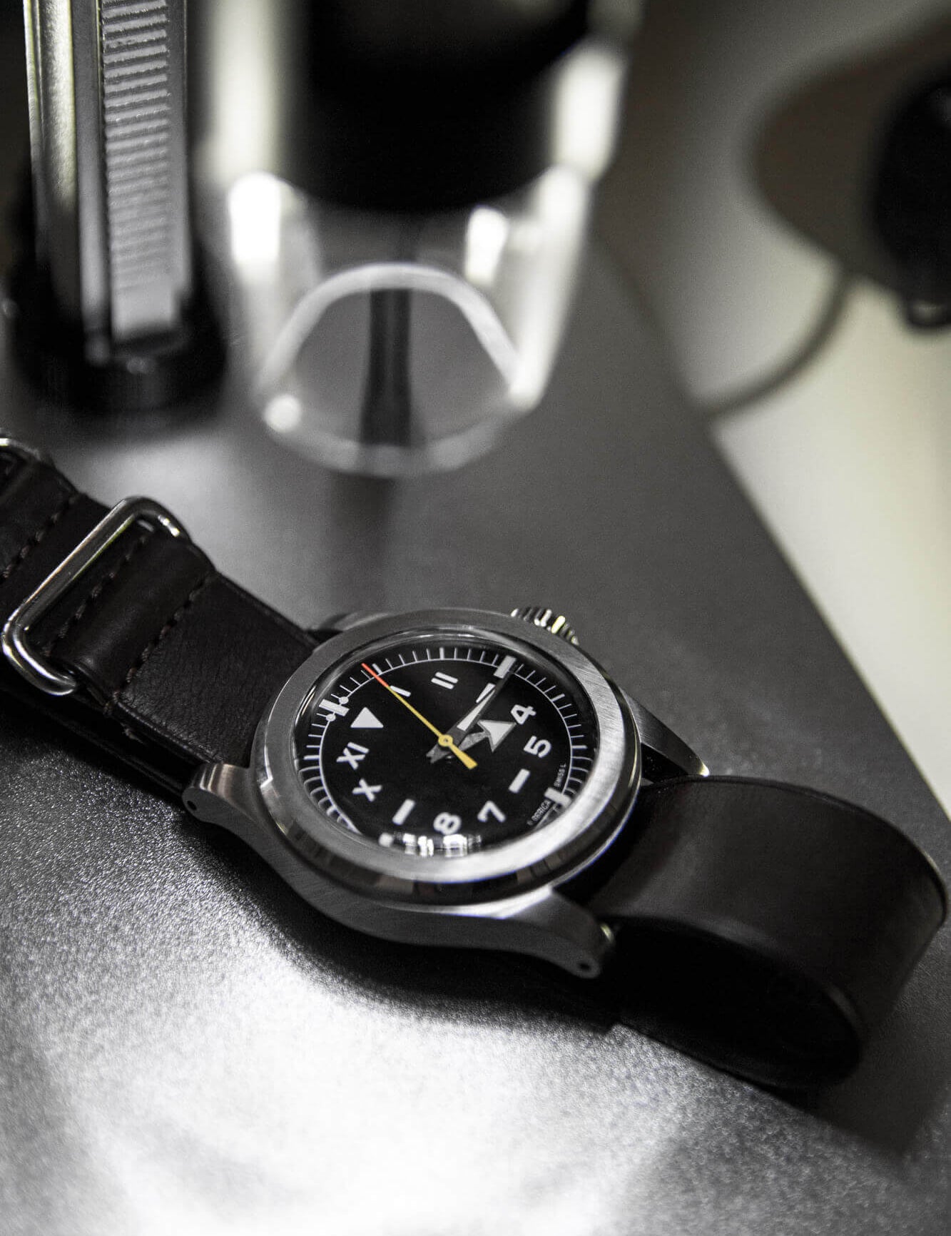 Serica Watches - SERICA et à deux mains