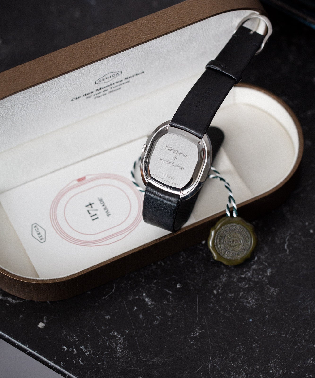 Serica Watches - Notre service de gravure